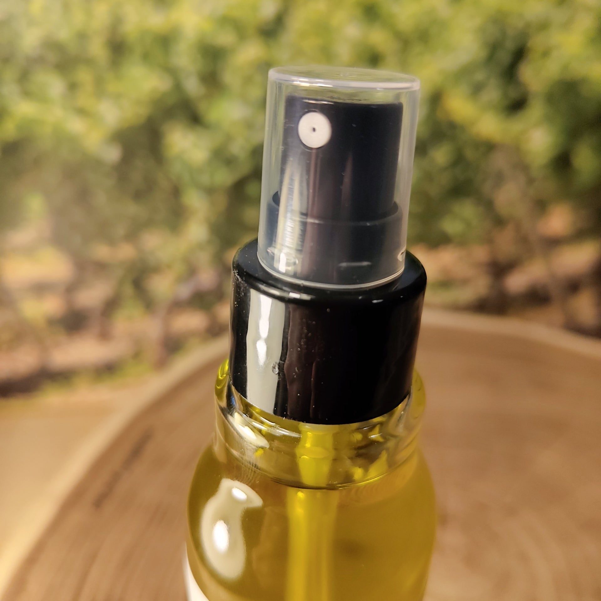 Olio Extra Vergine di oliva al tartufo bianco in bottiglia SPRAY da 100ml.