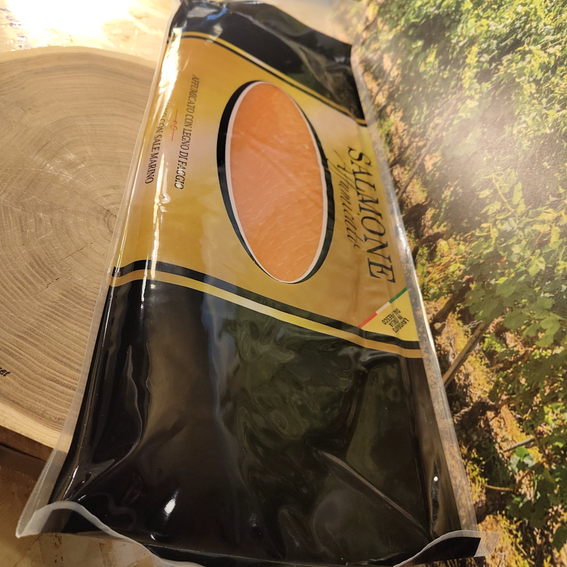 Salmone affumicato senza pelle delle Isole Faroe preaffettato (in scadenza 10/02/2023)